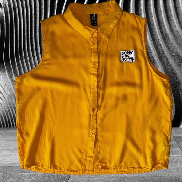 Tops - SORRY NOT SORRY graphic button up tank yellow s women’s size S
